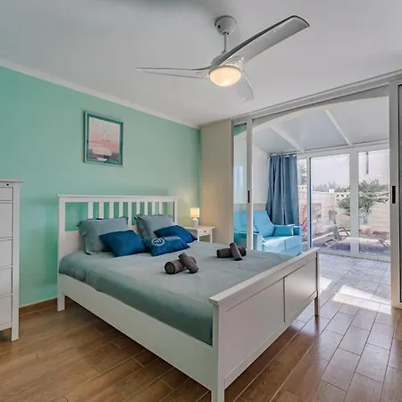 Apartment Sea Breeze And Rustic Terrace Charm Callao Salvaje