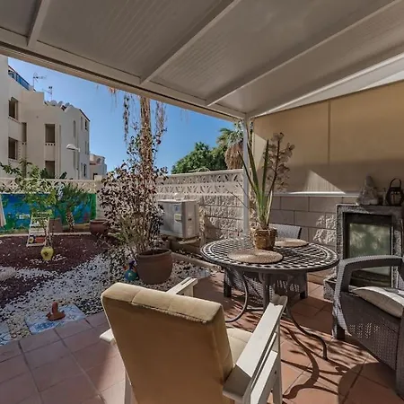 Apartment Sea Breeze And Rustic Terrace Charm *